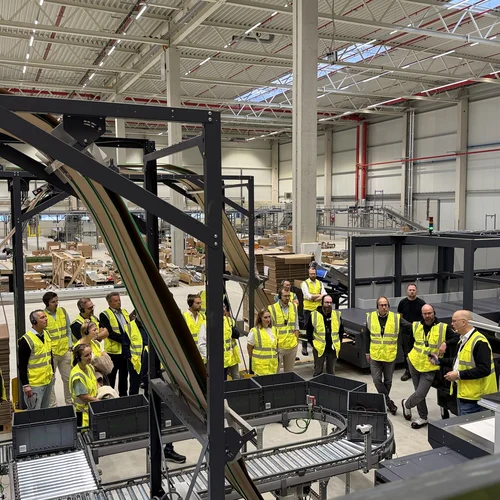 Das neue Logistikzentrum machte Eindruck bei den Gästen.